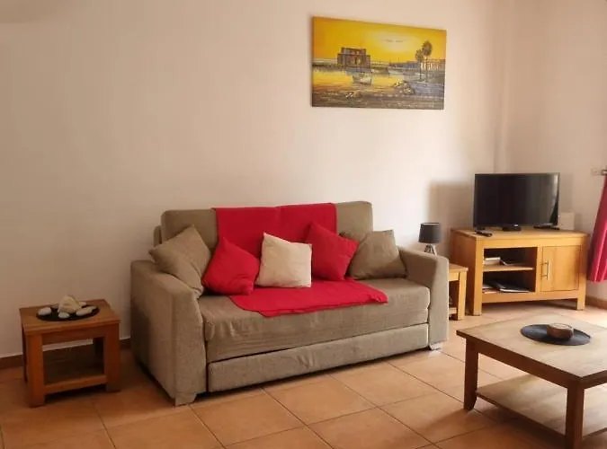 Paphos Holiday Home *