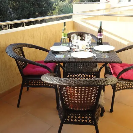 Paphos Holiday Home Дом отдыха