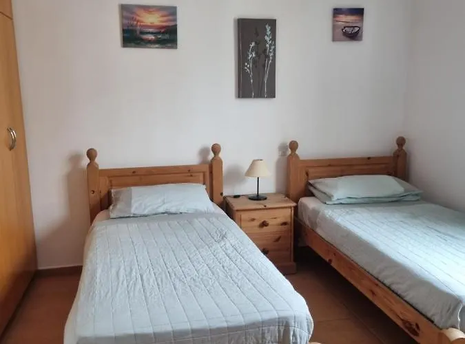 Paphos Holiday Home Пафос