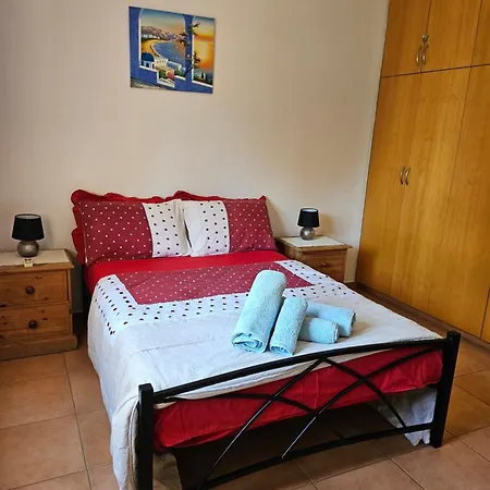 Paphos Holiday Home * Pafos